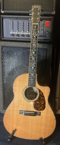 Larrivee custom made - larrivee,