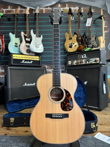Larrivee satin natural - larrivee, om-02